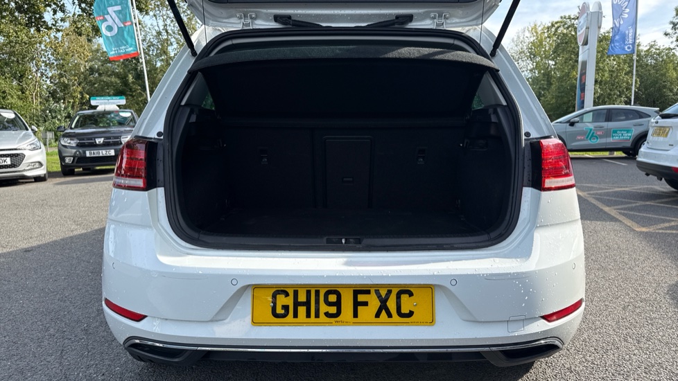Volkswagen Golf 1.0 TSI 115 Match 5dr DSG Petrol Hatchback - Image 4