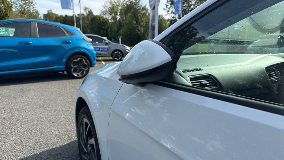 Volkswagen Golf 1.0 TSI 115 Match 5dr DSG Petrol Hatchback - Image 28