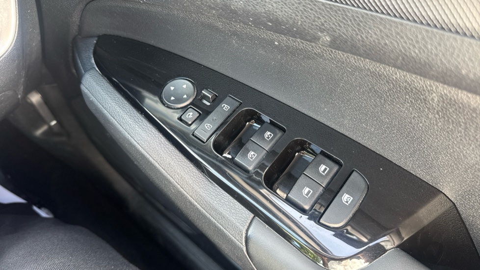 Kia Sportage 1.6T GDi ISG 3 5dr Petrol Estate - Image 31