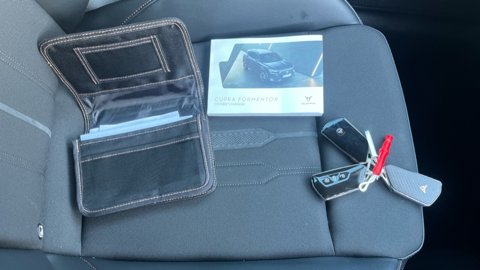 CUPRA Formentor 1.4 eHybrid 204 V1 5dr DSG Estate - Image 19