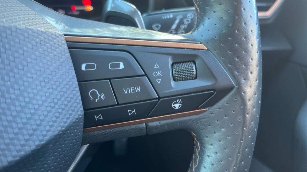 CUPRA Formentor 1.4 eHybrid 204 V1 5dr DSG Estate - Image 24