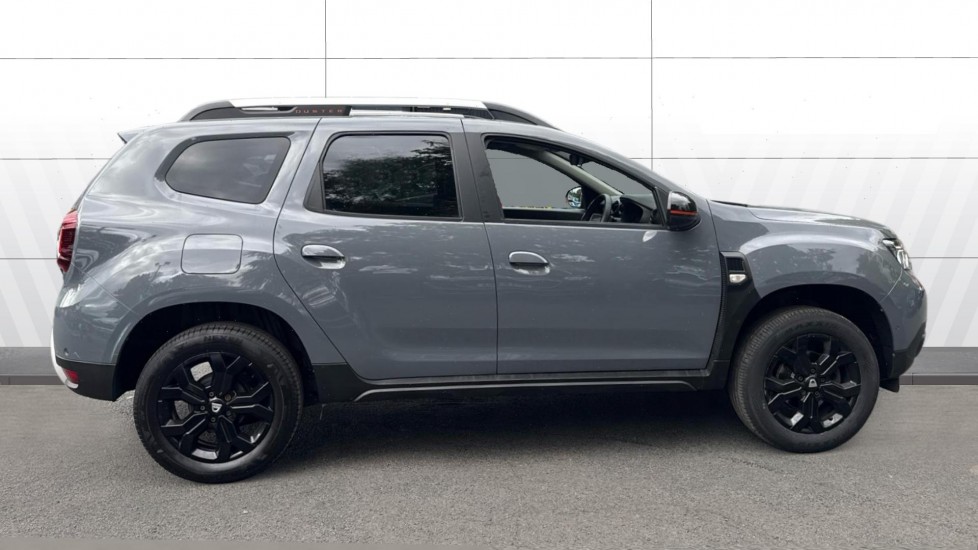 Dacia Duster 1.3 TCe 150 Extreme SE 5dr EDC Petrol Estate - Image 5
