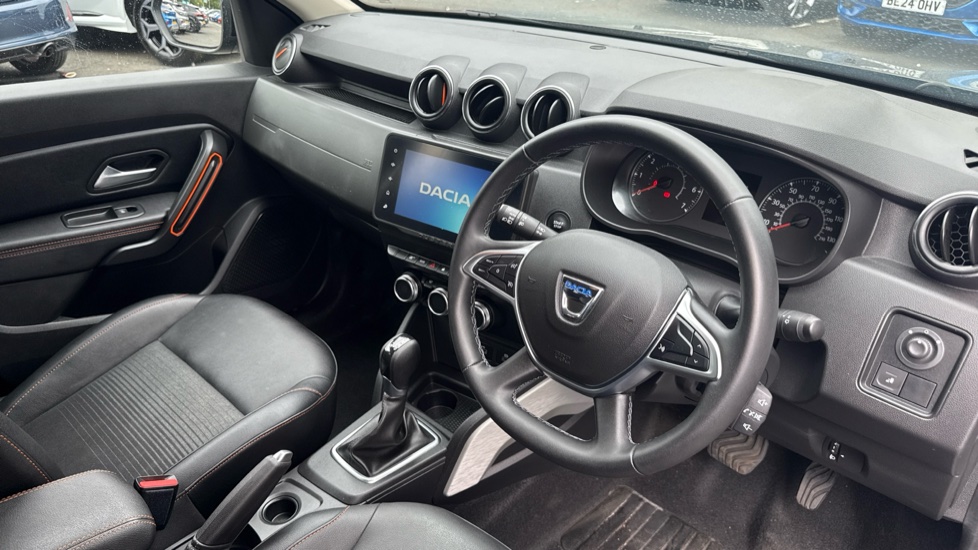Dacia Duster 1.3 TCe 150 Extreme SE 5dr EDC Petrol Estate - Image 11