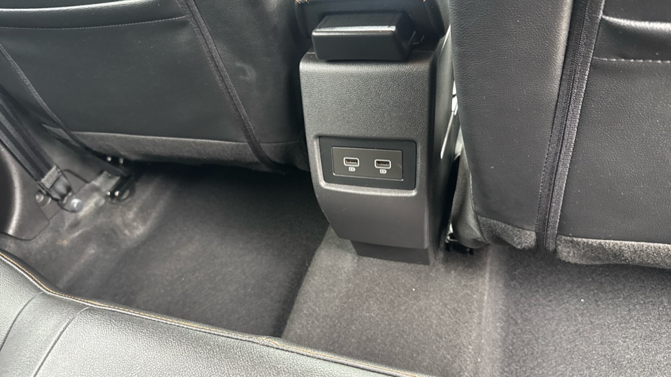 Dacia Duster 1.3 TCe 150 Extreme SE 5dr EDC Petrol Estate - Image 29