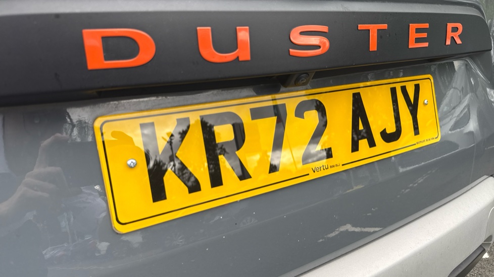 Dacia Duster 1.3 TCe 150 Extreme SE 5dr EDC Petrol Estate - Image 38