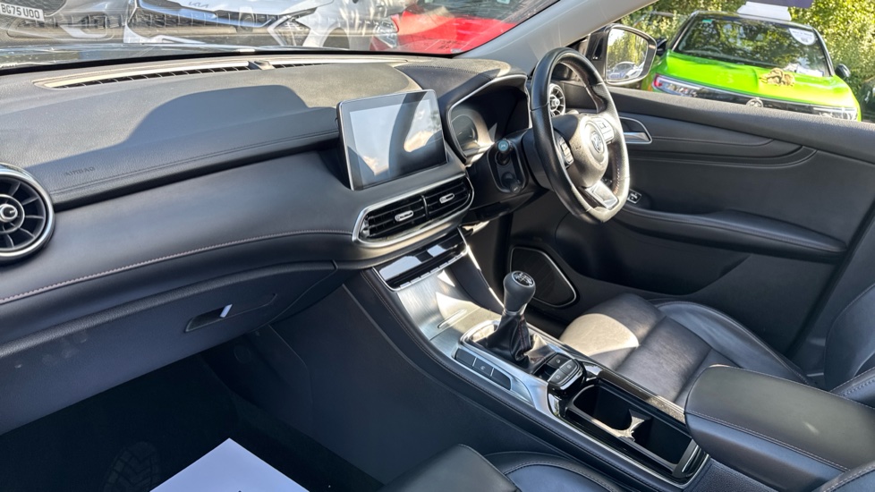 MG HS 1.5 T-GDI Excite 5dr Petrol Hatchback - Image 9
