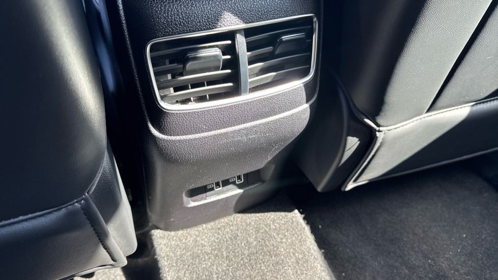 MG HS 1.5 T-GDI Excite 5dr Petrol Hatchback - Image 23