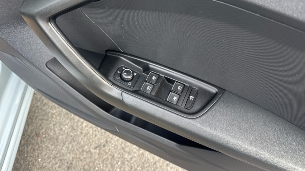 Audi A1 25 TFSI S Line 5dr Petrol Hatchback - Image 27