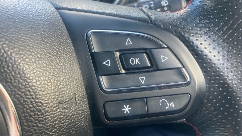 MG HS 1.5 T-GDI Exclusive 5dr Petrol Hatchback - Image 22
