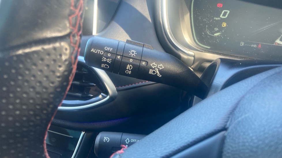 MG HS 1.5 T-GDI Exclusive 5dr Petrol Hatchback - Image 24