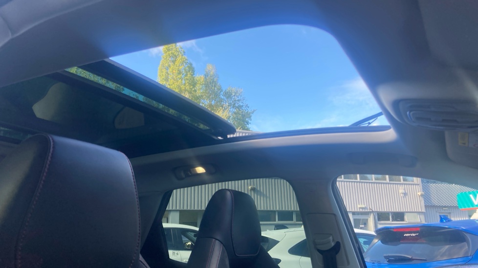 MG HS 1.5 T-GDI Exclusive 5dr Petrol Hatchback - Image 31