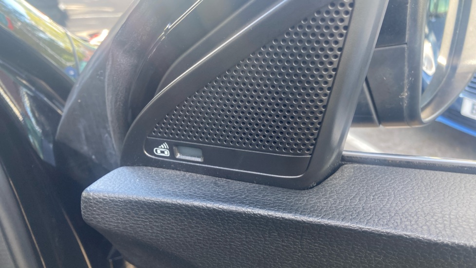 MG HS 1.5 T-GDI Exclusive 5dr Petrol Hatchback - Image 45