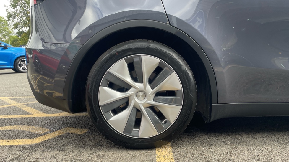 Tesla Model Y RWD 5dr Auto Electric Hatchback - Image 7