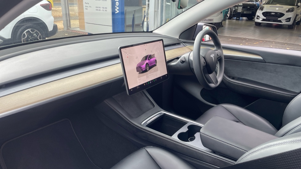 Tesla Model Y RWD 5dr Auto Electric Hatchback - Image 9