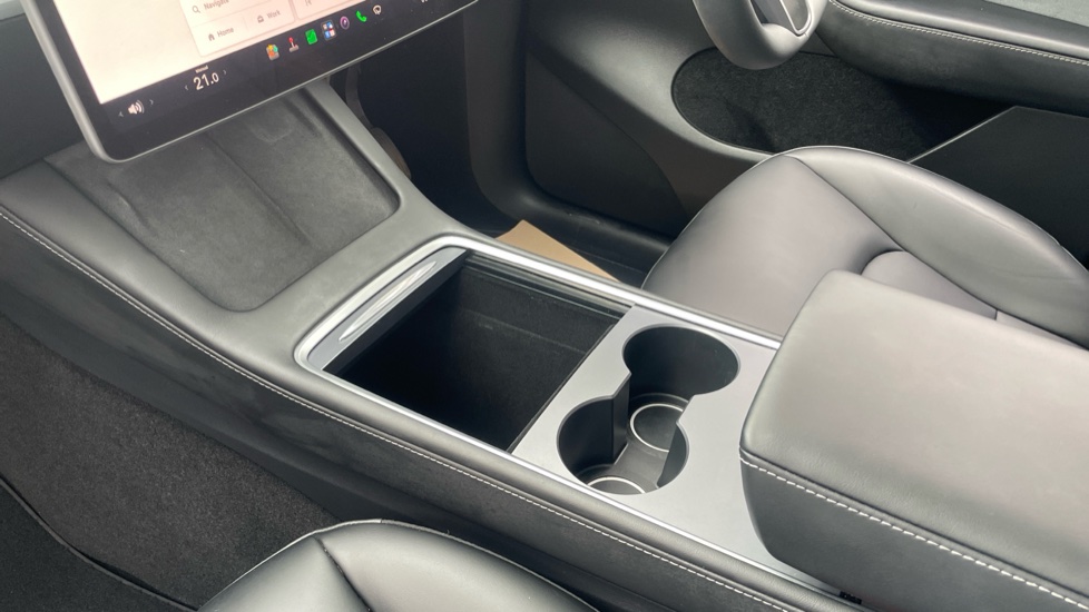 Tesla Model Y RWD 5dr Auto Electric Hatchback - Image 13