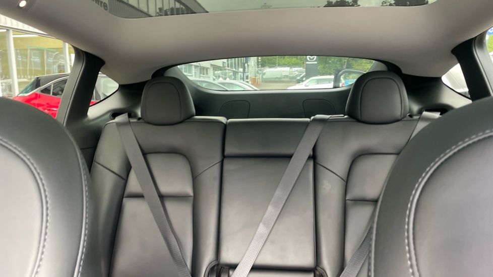 Tesla Model Y RWD 5dr Auto Electric Hatchback - Image 15