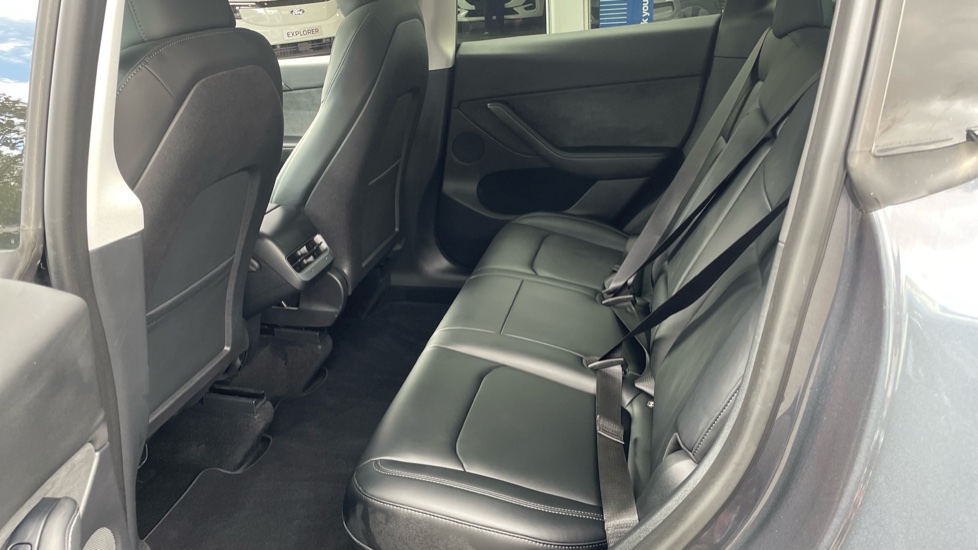 Tesla Model Y RWD 5dr Auto Electric Hatchback - Image 16