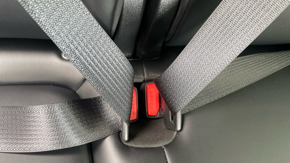 Tesla Model Y RWD 5dr Auto Electric Hatchback - Image 17