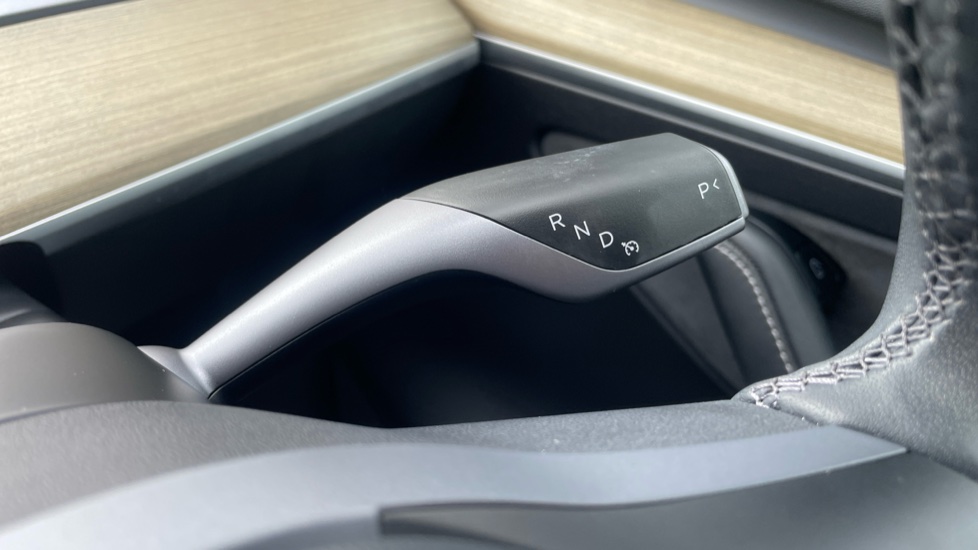 Tesla Model Y RWD 5dr Auto Electric Hatchback - Image 34