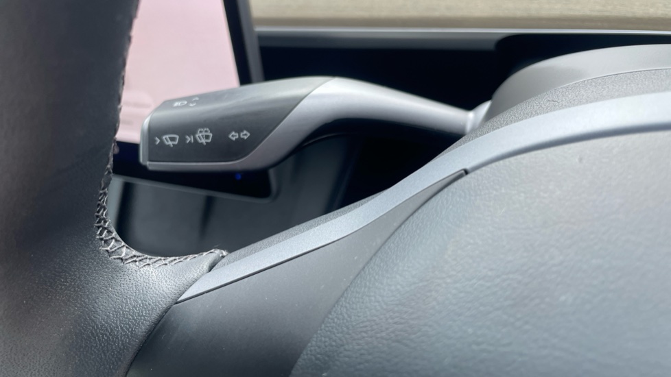 Tesla Model Y RWD 5dr Auto Electric Hatchback - Image 35