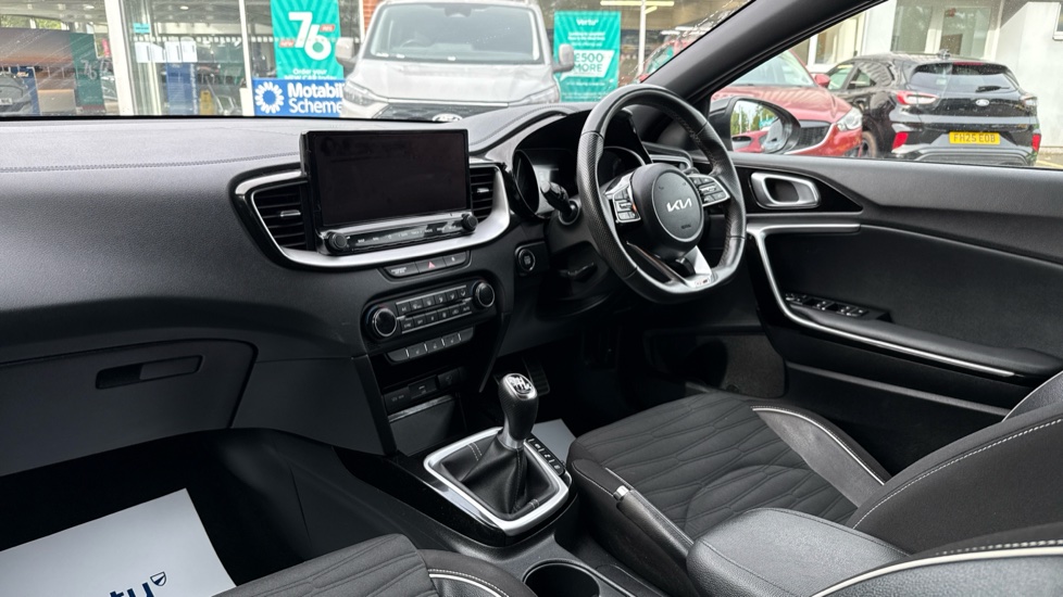 Kia Ceed 1.5T GDi ISG GT-Line 5dr Petrol Hatchback - Image 9