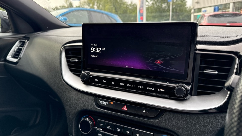 Kia Ceed 1.5T GDi ISG GT-Line 5dr Petrol Hatchback - Image 12