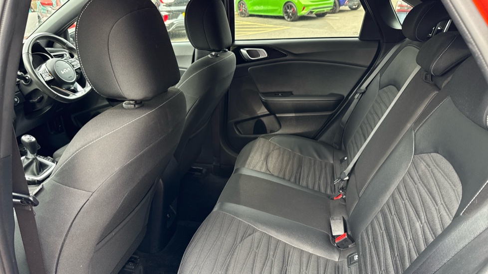 Kia Ceed 1.5T GDi ISG GT-Line 5dr Petrol Hatchback - Image 16