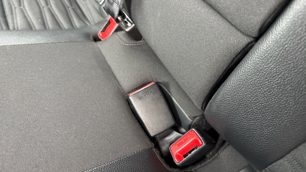 Kia Ceed 1.5T GDi ISG GT-Line 5dr Petrol Hatchback - Image 17