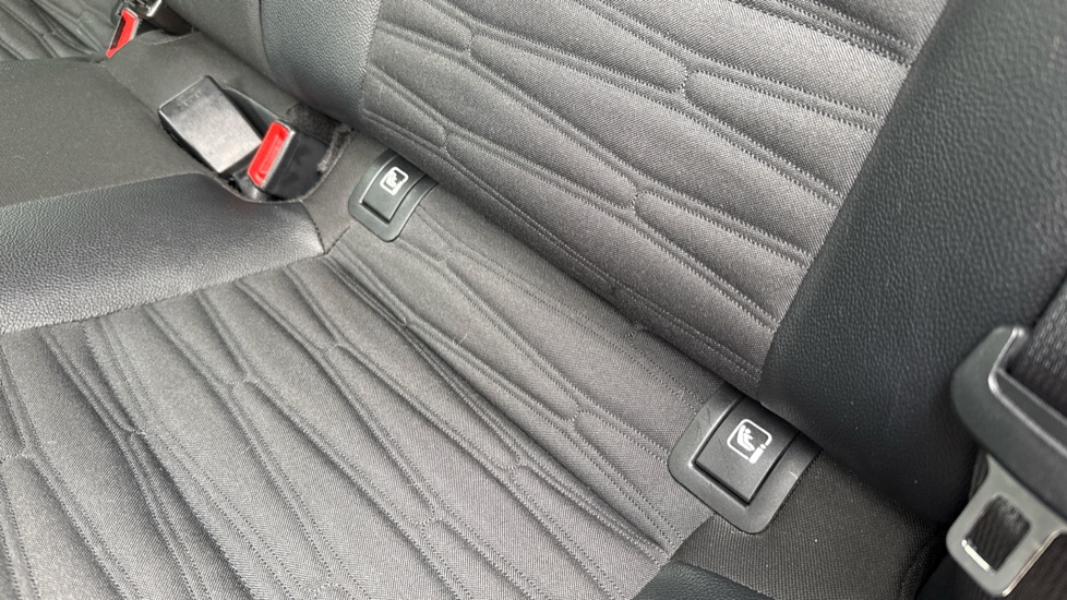 Kia Ceed 1.5T GDi ISG GT-Line 5dr Petrol Hatchback - Image 29