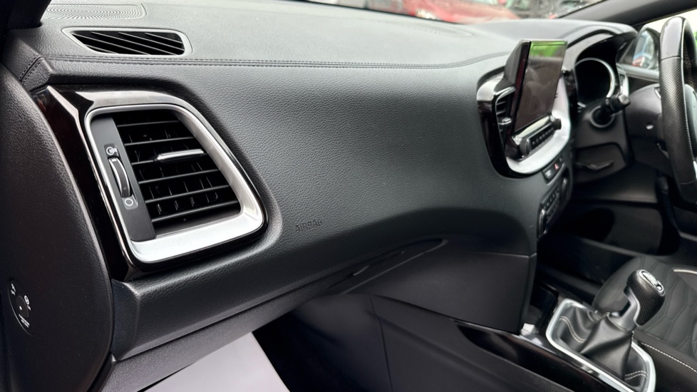 Kia Ceed 1.5T GDi ISG GT-Line 5dr Petrol Hatchback - Image 30