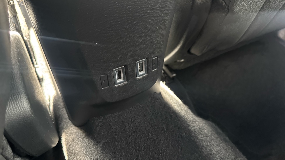 Vauxhall Mokka 100kW Ultimate 50kWh 5dr Auto Electric Hatchback - Image 28