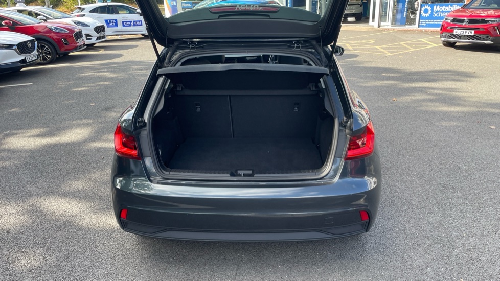 Audi A1 25 TFSI Technik 5dr Petrol Hatchback - Image 4