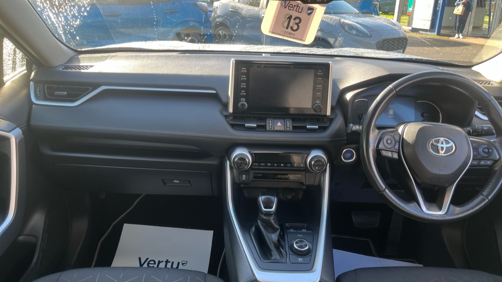 Toyota RAV4 2.5 VVT-i Hybrid Design 5dr CVT Hybrid Estate - Image 10