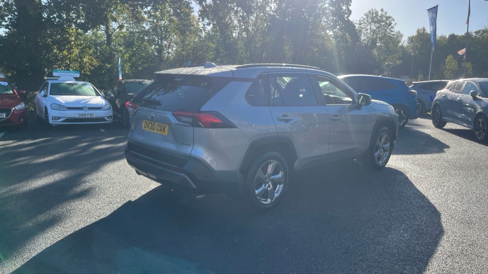 Toyota RAV4 2.5 VVT-i Hybrid Design 5dr CVT Hybrid Estate - Image 45