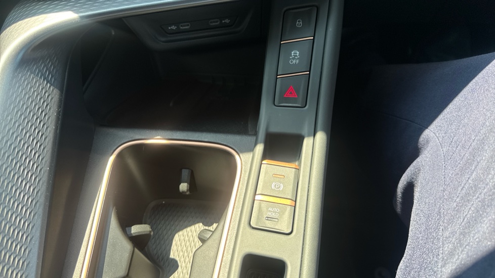 CUPRA Terramar 1.5 eTSI 150 V2 5dr DSG Petrol Hatchback - Image 43
