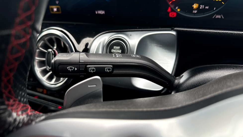 Mercedes-Benz GLB 200 AMG Line Premium 5dr 7G-Tronic Petrol Estate - Image 24