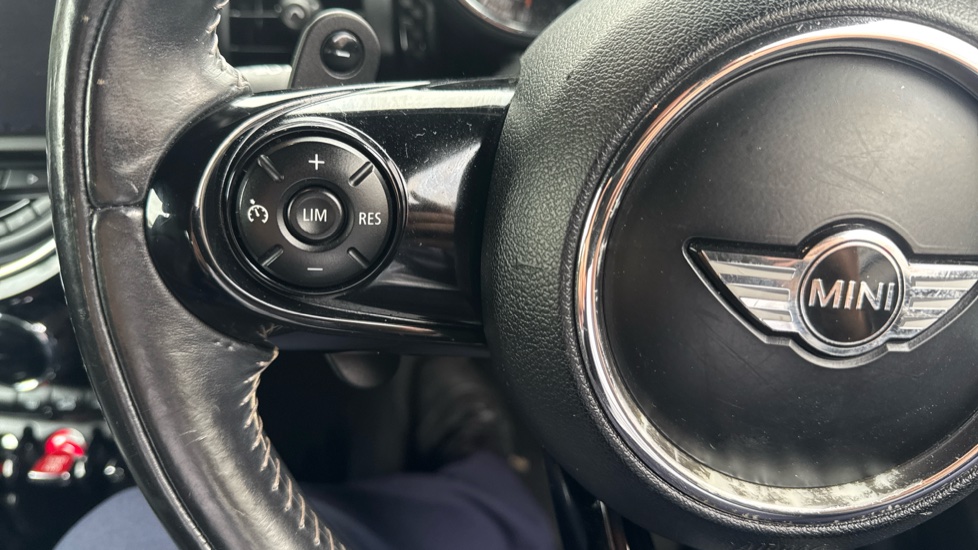 MINI Hatchback 2.0 Cooper S D 3dr Auto Diesel Hatchback - Image 29