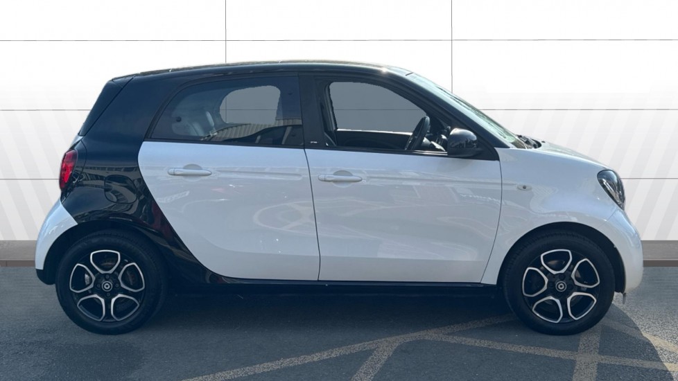 smart forfour hatchback 1.0 Prime Premium Plus 5dr Auto Petrol Hatchback - Image 5