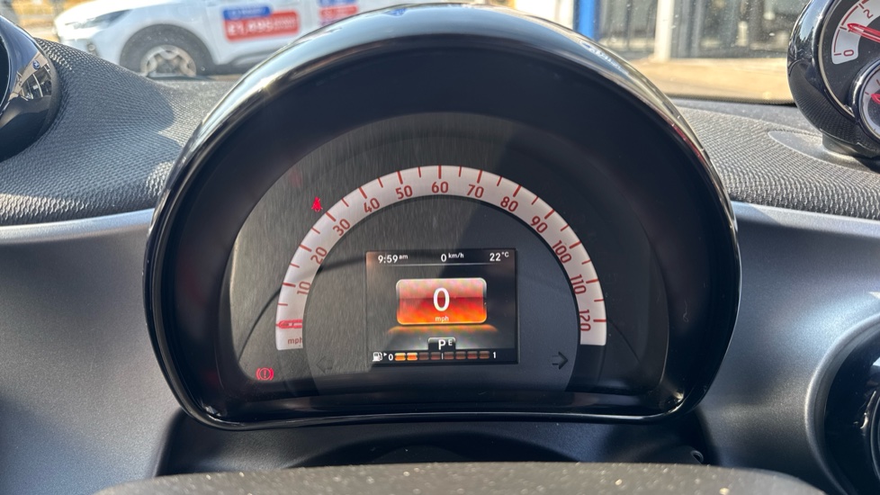 smart forfour hatchback 1.0 Prime Premium Plus 5dr Auto Petrol Hatchback - Image 18