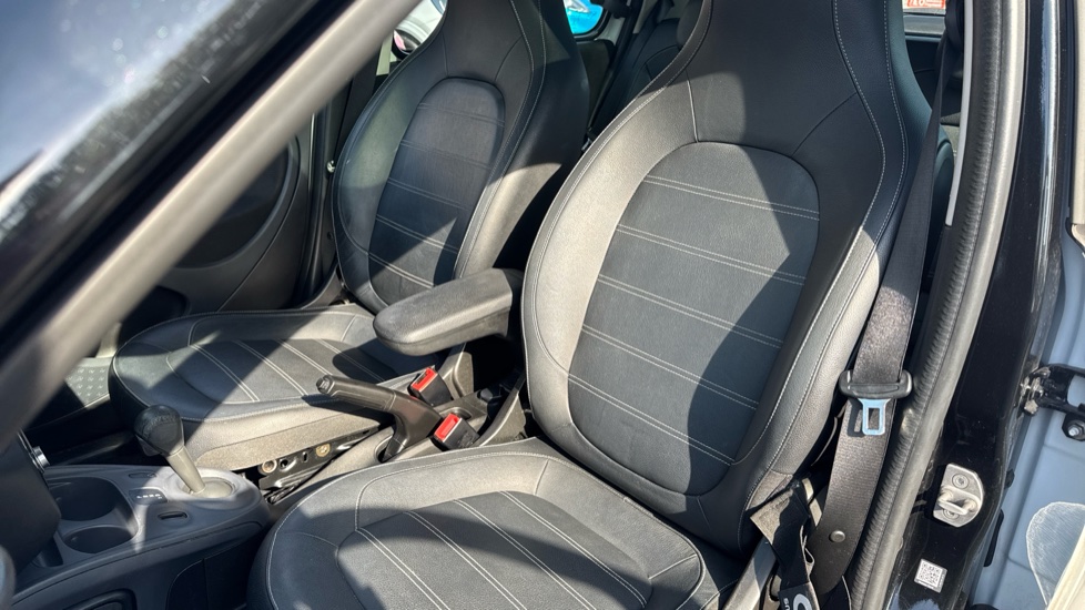 smart forfour hatchback 1.0 Prime Premium Plus 5dr Auto Petrol Hatchback - Image 33