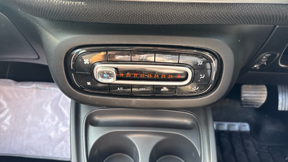 smart forfour hatchback 1.0 Prime Premium Plus 5dr Auto Petrol Hatchback - Image 39