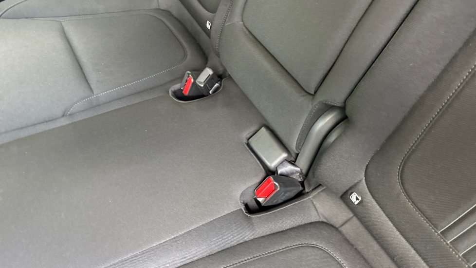 Hyundai TUCSON 1.6 TGDi Hybrid 230 Premium 5dr 2WD Auto Hybrid Estate - Image 17