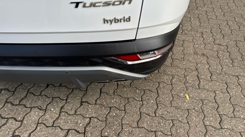 Hyundai TUCSON 1.6 TGDi Hybrid 230 Premium 5dr 2WD Auto Hybrid Estate - Image 32