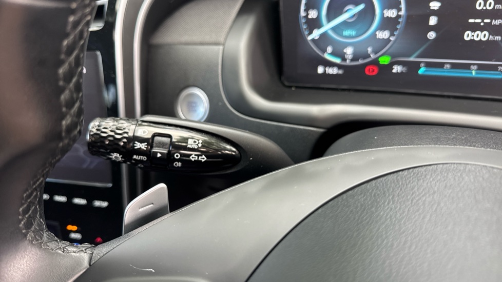 Hyundai TUCSON 1.6 TGDi Hybrid 230 Premium 5dr 2WD Auto Hybrid Estate - Image 42
