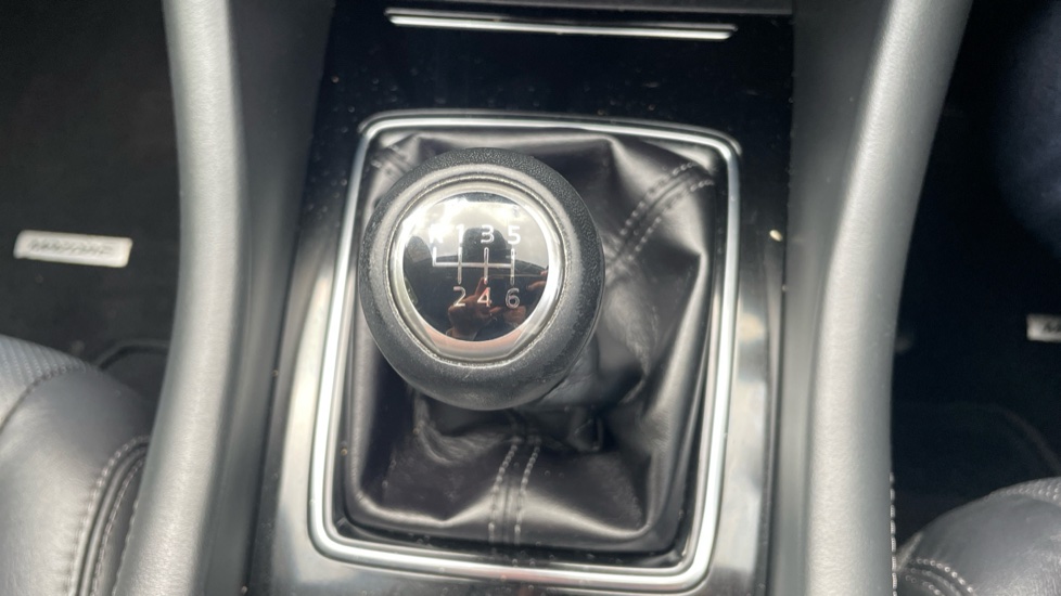 Mazda 6 2.0 Skyactiv-G Sport 5dr Petrol Estate - Image 49