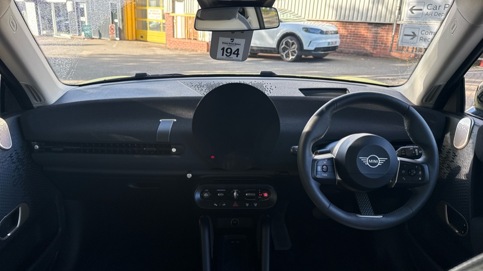MINI Cooper 160kW SE Classic 54kWh 3dr Auto Electric Hatchback - Image 10
