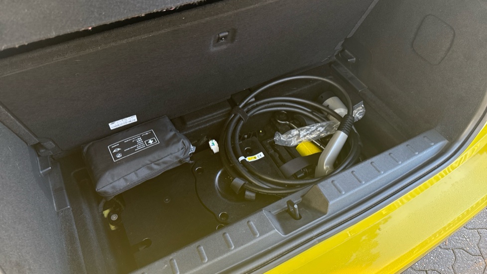 MINI Cooper 160kW SE Classic 54kWh 3dr Auto Electric Hatchback - Image 21