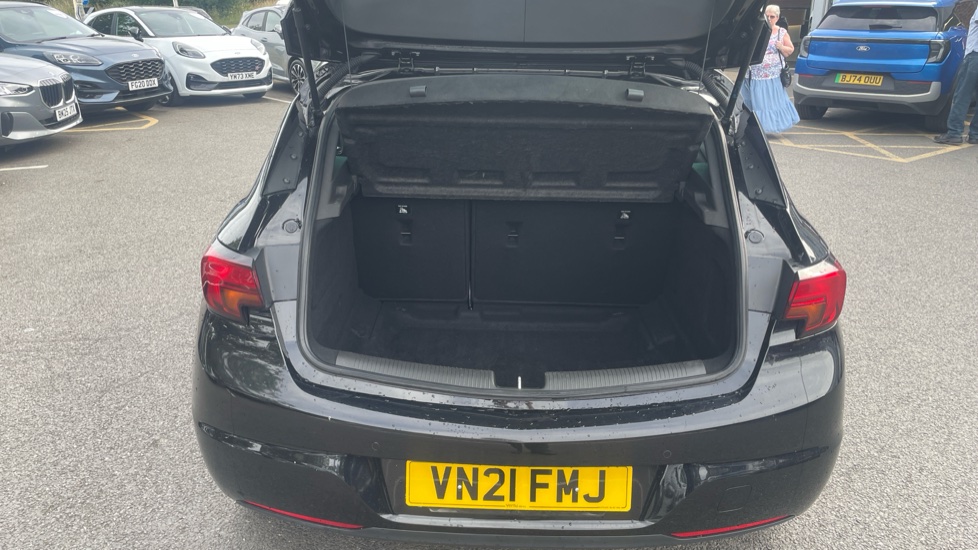 Vauxhall Astra 1.2 Turbo 145 Griffin Edition 5dr Petrol Hatchback - Image 4
