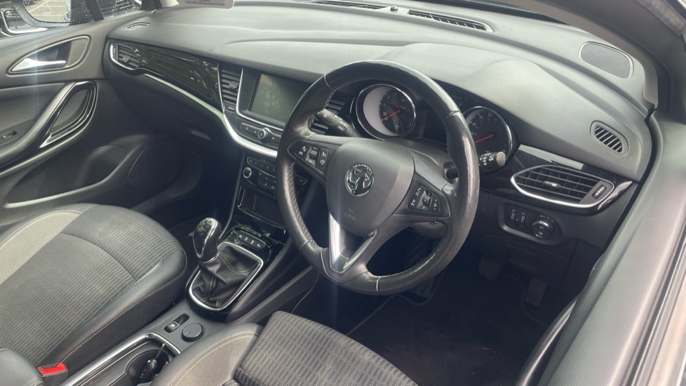 Vauxhall Astra 1.2 Turbo 145 Griffin Edition 5dr Petrol Hatchback - Image 11