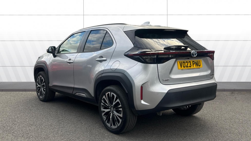 Toyota Yaris Cross 1.5 Hybrid Excel AWD 5dr CVT Hybrid Estate - Image 2